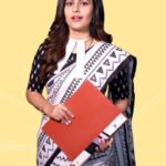 Shivani Tomar Instagram - Mazedaar cases ke sang unlimited entertainment ka pitaara lekar, aa rahi hain Advocate Payal Agrawal 😍 Aap bhi ho jaaiye tayyar inse milne ke liye! Created By: @two_nice_men @chhabra_harjeet_ @nisheeth_neelkanth Dekhiye #MrAurMrsLLB, 20th June se, Mon-Fri, Raat 9 baje, sirf #TheQ, India ke ubharte Hindi Tv channel, DD Free Dish Channel No. 34 par. @shivanitomar9 #NewShow #PayalAgrawal #TheQTv #ComingSoon #StayTuned #ZaraHatkeShows #ZaraHatkeEntertainment #Fun #Comedy