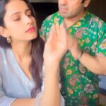 Shivani Tomar Instagram - Tag ur chatur Chant chalak dost 🤯🥺🤪🤣 . . . . . . . . #reelsinstagram #trendingreels #funnyvideos #funnyreels #instagood #reelsindia #reelkarofeelkaro #reelitfeelit #music #friends #shivanitomar #karankaushalsharma #fatherdaughter #comedyreels #actorslife #gratitude ❤️🙏