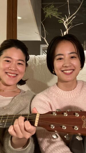 Shizuka Ishibashi Instagram - 🌞HAPPY NEW YEAR🌞

🎵Jimmy by Moriarty