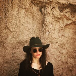 Shoshannah Stern Instagram - Been here in my calm place for the past week. No live television, almost no social media. I haven’t missed anything important right?