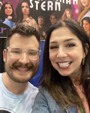 Shoshannah Stern Instagram - Thank you Huntsville! Also @osricchau for making @alainahuffman and I take pictures with the Delorean @djqualls for being @djqualls @sunsetmoonshine for her amazing artwork @lea_thompson for being an awesome booth neighbor @_tan_da_man_ for being the most excellent right hand man/mustache haver & everyone who came by to meet me for being so nice! 🤟