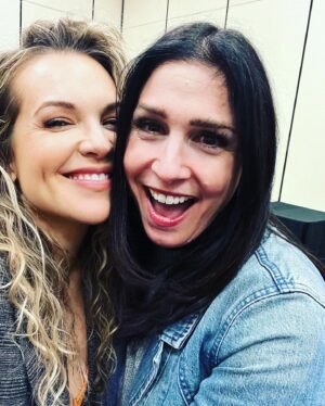 Shoshannah Stern Instagram - Thank you #SPNVegas! I truly felt the love and I am beyond grateful. 🤟