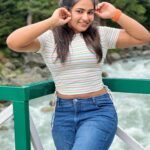 Shruthi Selvam Instagram – The Smile is Real♥️🧿 
.
#shruthiselvam #travel #kashmir #smileisreal #happy #peaceful #positivevibes