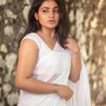 Shruthi Selvam Instagram – 🌙 
.
Pc: @samjeremiahj 
Makeup: @yaanjiartista 
Retouch: @thejan__ 
.
#shruthiselvam #photoshoot
