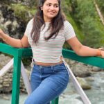 Shruthi Selvam Instagram – The Smile is Real♥️🧿 
.
#shruthiselvam #travel #kashmir #smileisreal #happy #peaceful #positivevibes