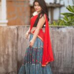 Shruthi Selvam Instagram – En aasa rombo pavam
Konjo kann eduthu paaren……♥️ 
.
📷: @samjeremiahj 
.
#shruthiselvam