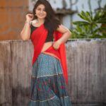 Shruthi Selvam Instagram – En aasa rombo pavam
Konjo kann eduthu paaren……♥️ 
.
📷: @samjeremiahj 
.
#shruthiselvam