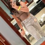 Shruthi Selvam Instagram – 1,2,3,4 or 5?? Which one is your fav?ππ€
.
#shruthiselvam