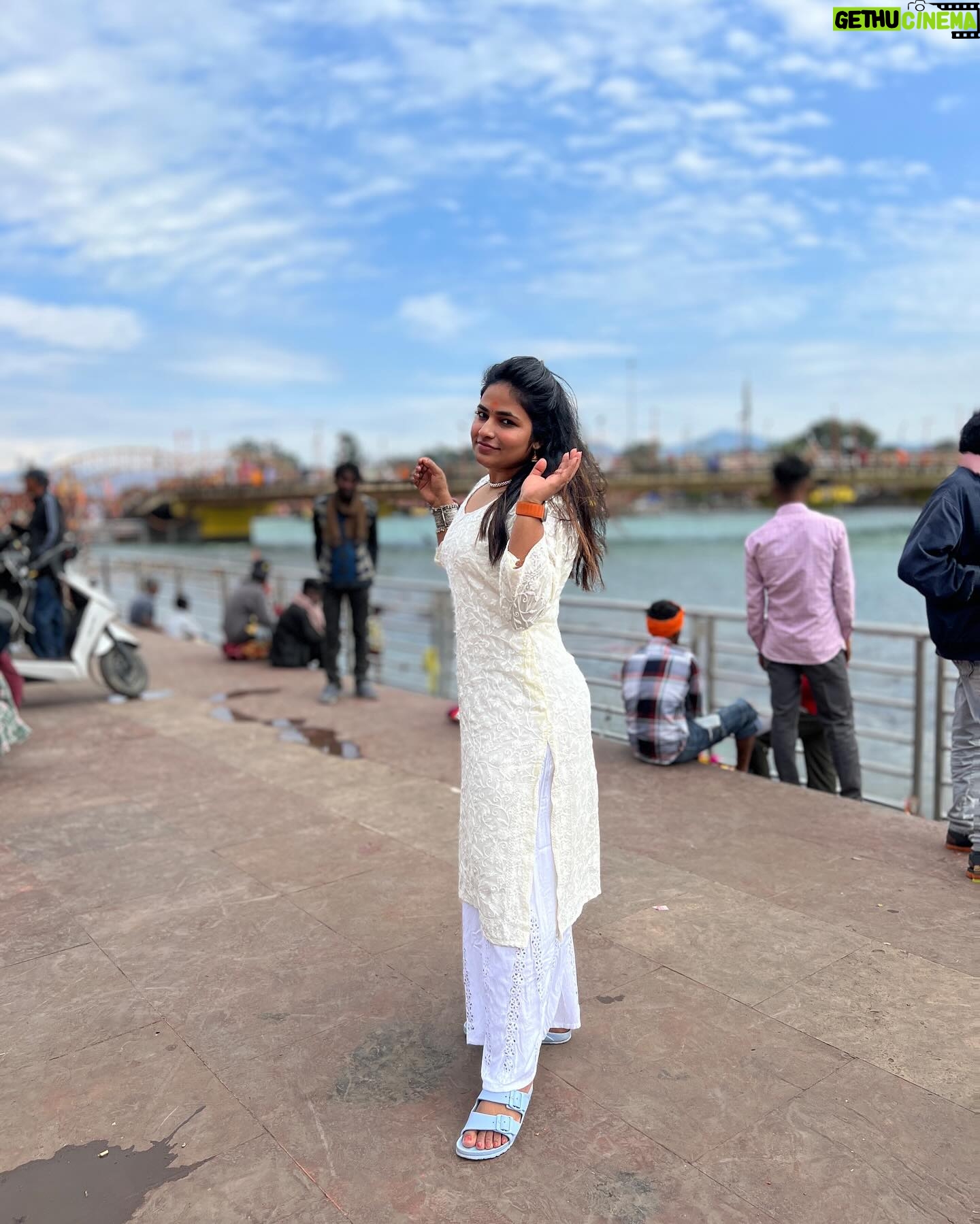 Shruthi Selvam Instagram - Haridwarđ¤ #shruthiselvam #travel