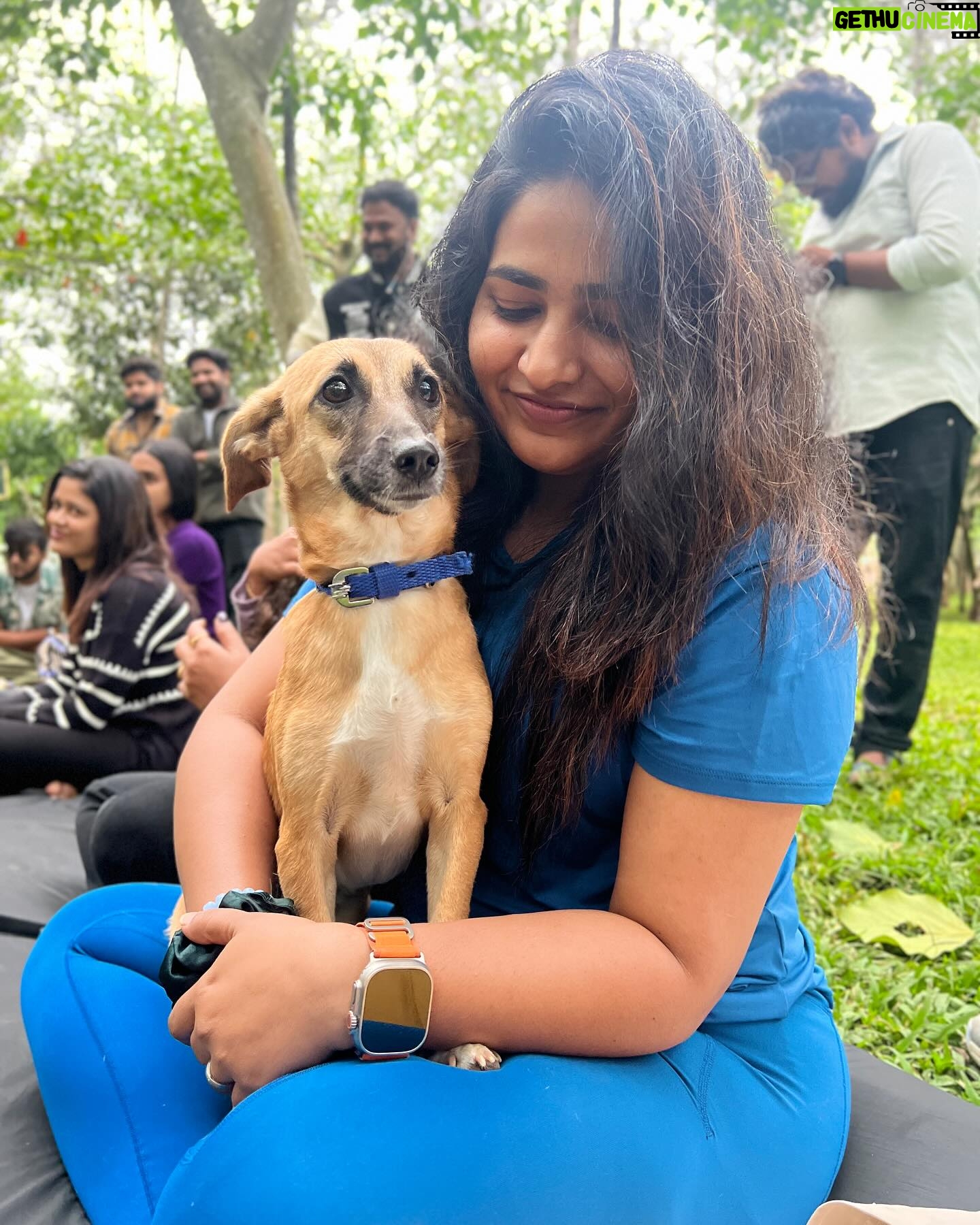 Shruthi Selvam Instagram - My new community ♥️🫶 @midtowneventss @yellowlakebyqueenshotel ♥️ . #positivity #community #shruthiselvam #family