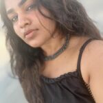 Shruthi Selvam Instagram – Tanned skin, glowing soul🤍 
.
#andaman #beachlife #beach #andamanislands #trip #travel #shruthiselvam