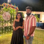 Shruthi Selvam Instagram – FRIENDS >>> 💗 
.
.
#shruthiselvam #friendslikefamily #saturdaynight