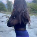 Shruthi Selvam Instagram – 🦋🤌✨ #shruthiselvam 
.
.
#travel #kashmir #pahalgam #travelvibes #reels #reelitfeelit
