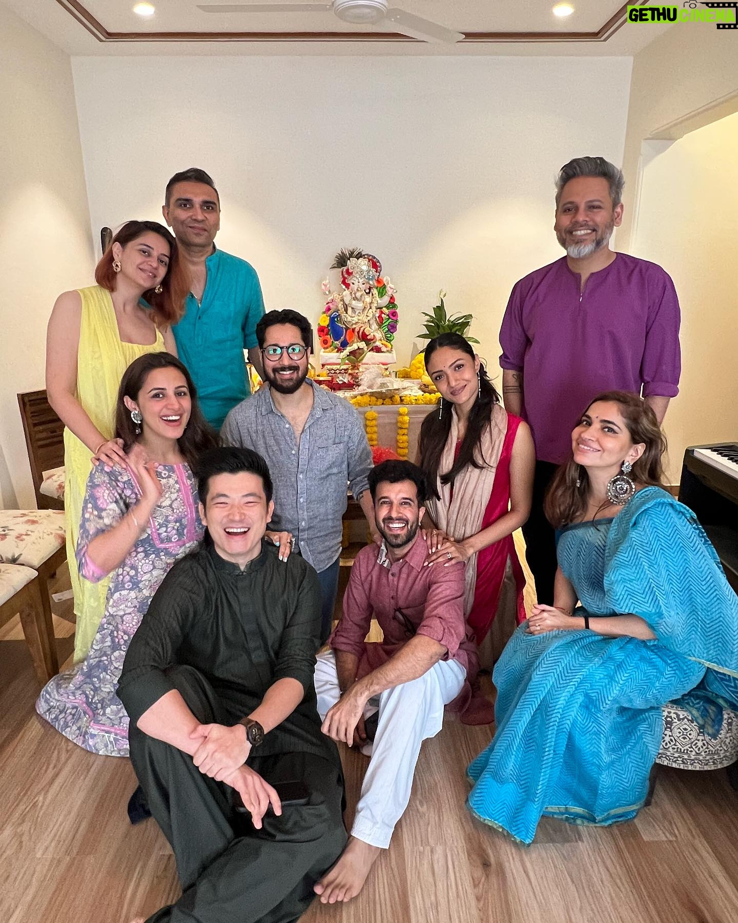 Shruti Pathak - 1K Likes - Ganpati Bappa Morya 🧿
Day 1 done so right
❤️❤️❤️
@nehaanand21 @pranjalnk @barmecharajat @meiyangchang @victoglyphix @dikhchyaoon @shrutidasofficial @ghuggss @manindersingh999 @the_nupur @hruthika_shrotriya @kushal_shrotriya18