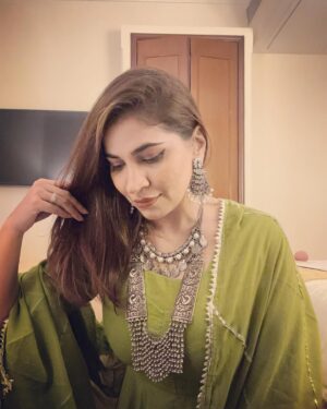 Shruti Pathak Instagram - It’s not just jewellery… It’s my armour 💚