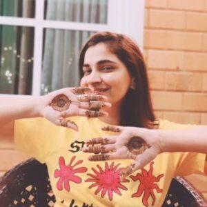 Shruti Pathak Instagram - Good day 🌻 

Videos & pictures courtesy @victoglyphix , a little while before @theanshumanjha tied the knot 😁