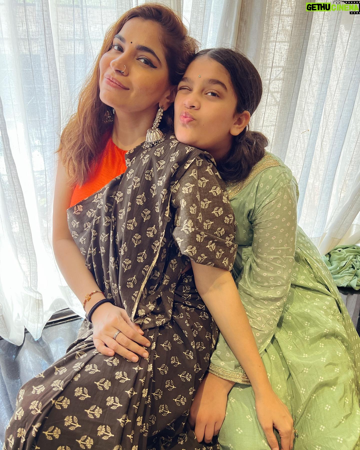 Shruti Pathak - 519 Likes - It’s a chill day with Ganpati Bappa 🧿