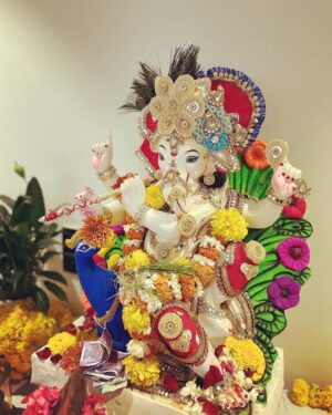 Shruti Pathak Instagram - It’s a chill day with Ganpati Bappa 🧿