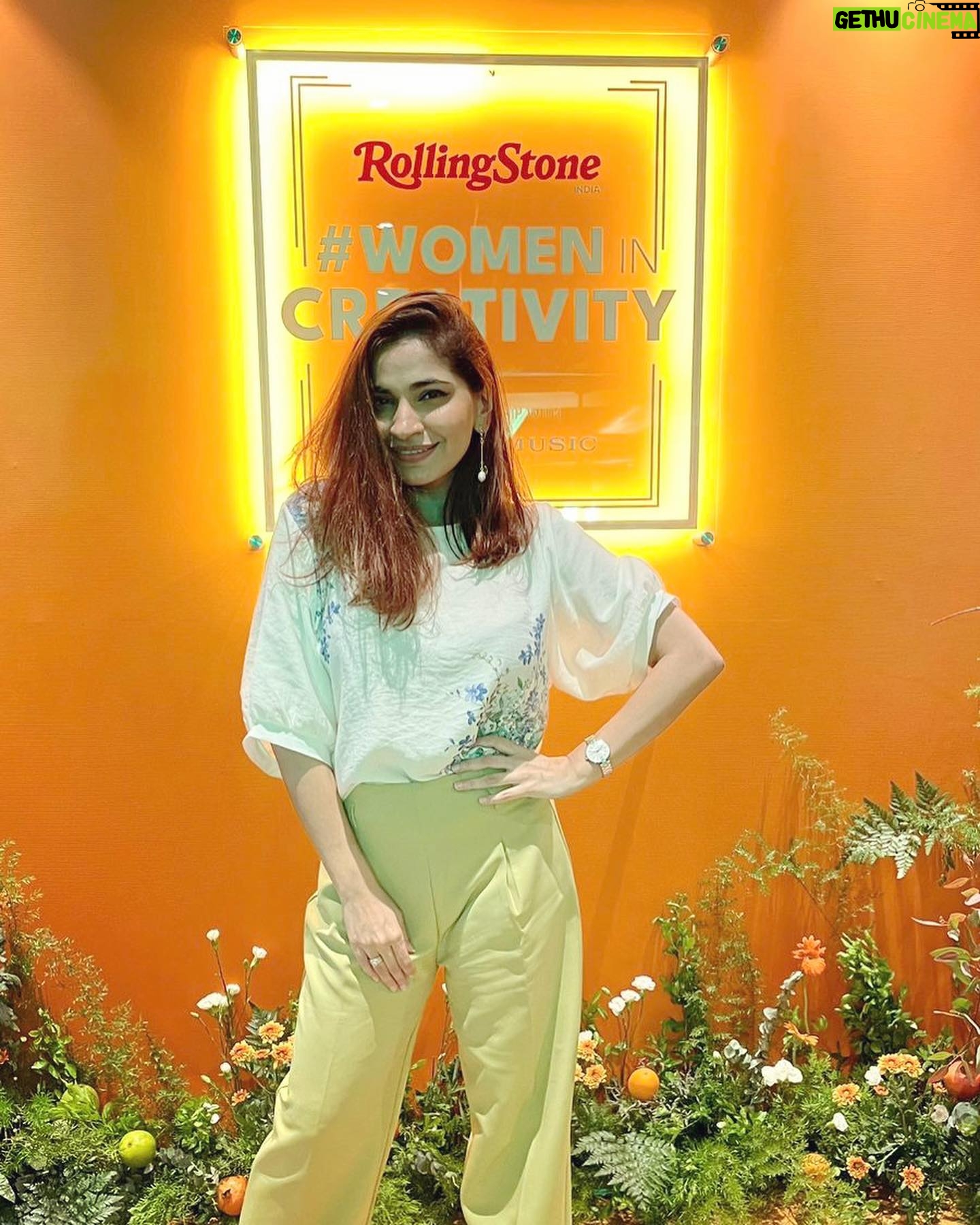 Shruti Pathak - 514 Likes - Beautiful noon , happy faces , summery outfits at @rollingstonein @sonymusicindia @hoegaardenindia brunch. 💚
Thank you for the clicks @ambilimenon 🤗