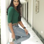 Shruti Reddy Instagram - 💚✨ 📸: @deepak_durai_photography Retoucher: @ashishsom @manassompurapix Makeup & hair: @deepasalomi Managed by: @mahendrababu2590 @thanga_18