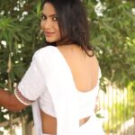 Shruti Reddy Instagram - #beautiful #life 🤍🤍🤍 Photography: @sat_narain Retoucher: @ashishsom @manassompurapix Outfit: @kavyavijay_designstudio Hair styling: @_gayathri_makeoverartistry_ Managed by: @mahendrababu2590 @thanga_18