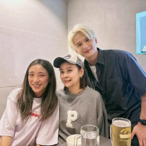 Shu-Han Liang Instagram - - 88‘ day 
感謝阿母辛苦的母兼父職把立德養大🤣
除了祝你父親節快樂以外，還有8月壽星快樂🎊

祝大家都幸福美滿天天開心，擁抱美麗人生😎