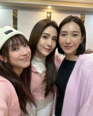 Shu-Han Liang Instagram - 你以為我遇到楊排長嗎？
我是遇到陳家姊妹啦😝
三月開始嘍😘我的練舞月要開始了今天可以多吃兩口蛋糕吧😆