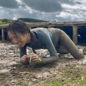 Shu-Han Liang Instagram - - tough mudder 5k 
看到我狼狽的樣子，就知道這障礙賽很多障礙了吧🤣
原來小時候玩泥巴也不過如此，直接給你掉進泥漿🤣
前幾天從英國回來就是為了這個呀💪🏻
我跟你說⋯我吃了10天歐洲還能變瘦回來就靠它了🤣

10月的平溪斯巴達來吧😎
感謝各家媒體哥哥姊姊的報導❤️

#toughmudder #5k
我穿 @aroo_tw 我在 @toughmudder  @spartanracetw