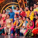 Shweta Gulati Instagram - #aflatoon promotions day 3 went like this. Was honored to be amongst such amazing talent. From the judges to the contestants. Saw some amazing Lavani performances that left me mesmerized. Thank you @colorsmarathi @dholkichya_talavar for this amazing experience.