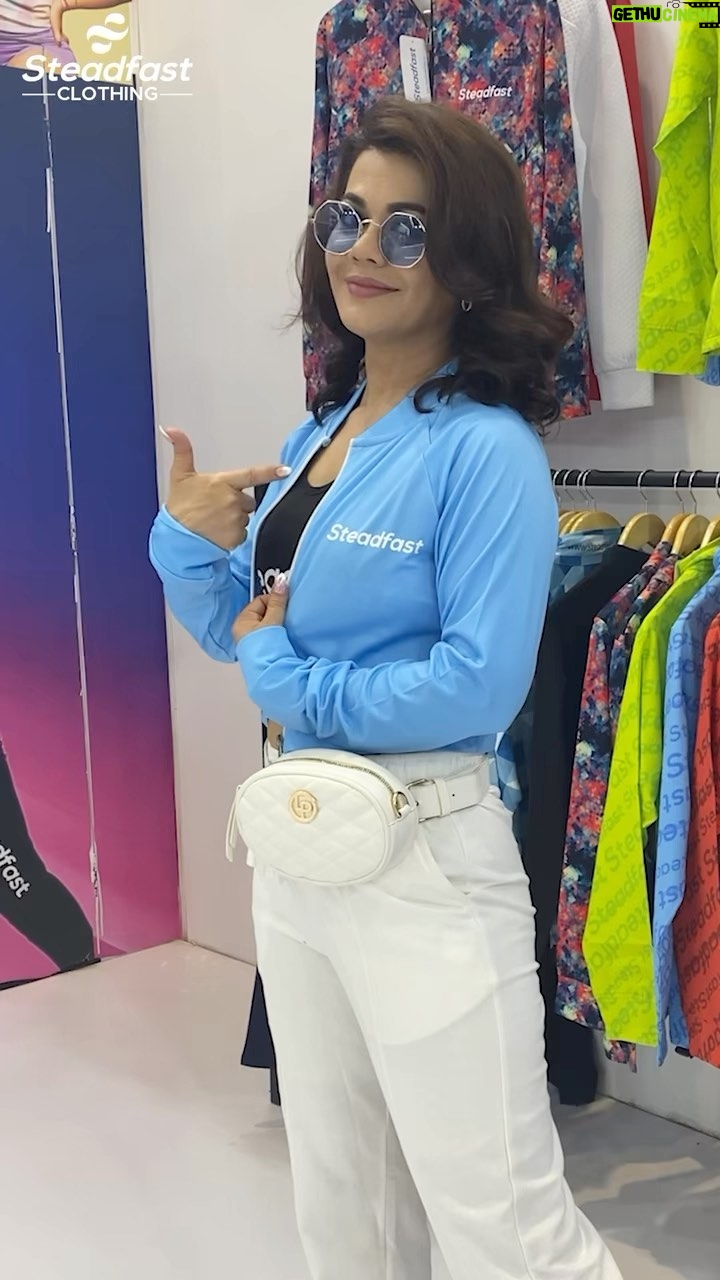 Shweta Gulati Instagram - Style that makes heads turn, Steadfast Clothing reinventing comfort with style.π Invest in the premium merchandise from the house of Steadfast!βοΈ π To shop, click the link in the bio. #SteadfastClothing #Blue #CropJacket #GymEssential#WomenClothing #Activewear #Stylish #Trendy