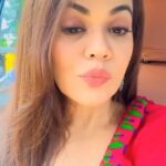 Shweta Gulati Instagram - Samjhe !? #reels #funnyreels #reeloftheday #shwetagulat#shwetagulatifans #shwetagulatifanclub #actorslife #socialmediapressure