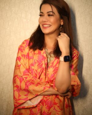 Shweta Gulati Instagram - Saw Barbie last night. 
Clearly didn’t wanna feel like one. 😔

Styled by @nagma_the_fashion_hub @designersneha1 

Outfit @ikichic_official 

Clicked by @portraitdeewana