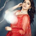 Shyamoupti Mudly Instagram - Enhance the beauty with red❤️ Styled by @sampurna_dey_100 Make up @s_d_makeup_world_ Hair @jhalsadey201 Clicked @papaycanvus_official Shoot arranged @sanj_app #Ajkal #shyamoupti#life#love#shoot#me#red#saree#happy#positive#stayhappy#stayhealthy