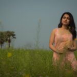 Shyamoupti Mudly Instagram - সাক্ষী থাকুক এই আকাশ তোমার আমার প্রথম দেখার. সাক্ষী থাকুক এই বাতাস তোমার আমার নিঃশ্বাসের. সাক্ষী থাকুক এই প্রকৃতি তোমার আমার আলিঙ্গনের. সাক্ষী থাকুক এই সময় তোমার আমার প্রতিটি মুহূর্তের. শ্যামৌপ্তী #অনুপমা❤️ #anupama #shyamoupti #newstory #newbeginnings #love #life #staypositive