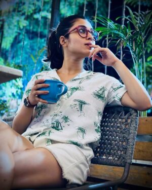 Shyamoupti Mudly Instagram - Life is brew-tea-ful with a cup of tea & ❤️…..

📸♥️🤍

#shyamoupti #love #life #me #time #positive #newstory #stayhappy #stayhealthy