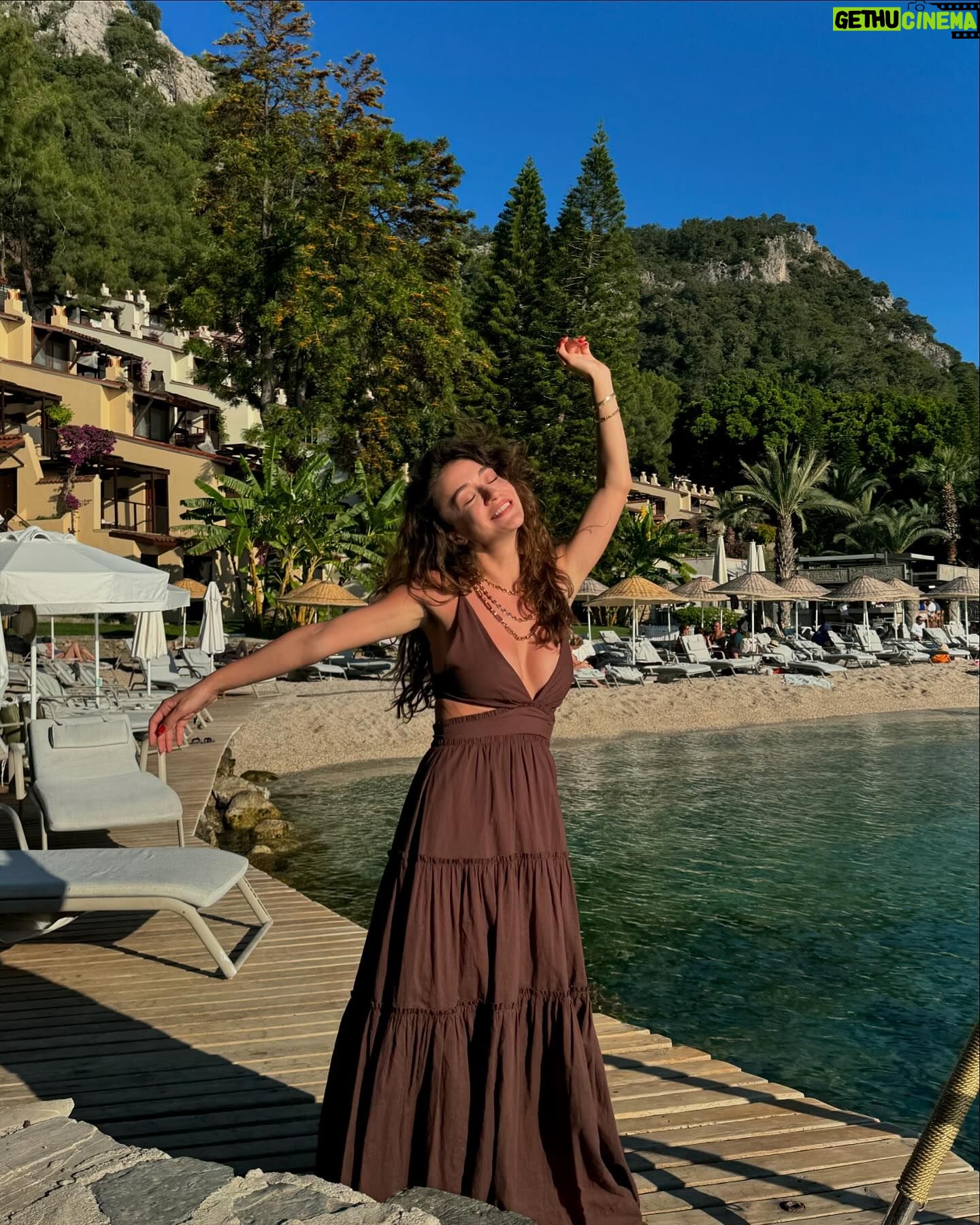 Sibel Aytan Instagram - thankful🌿 📸 @kimmy_colyn