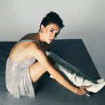 Sibel Aytan Instagram – “Kalbimden geçmeyen, daha doğrusu ruhuma dokunmayan hiçbir şeyi yapmıyorum.” sözleriyle duruşuna net bir çizgi çekiyor. Sibel Aytan, misyonunu taçlandırma yolunda kendi kurallarını belirliyor.

Yayın Direktörü: @meltemaydin_ofc
Genel Yayın Yönetmeni: @salihdevrim
Fotoğraf: @onurdemirdag
Saç: @remziates 
Makyaj: @akinstayn