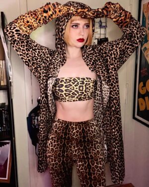 Sierra McCormick Instagram - BRB, looking for something that impresses me much….. 💀🎃

#thatdontimpressmemuch #happyhalloween
