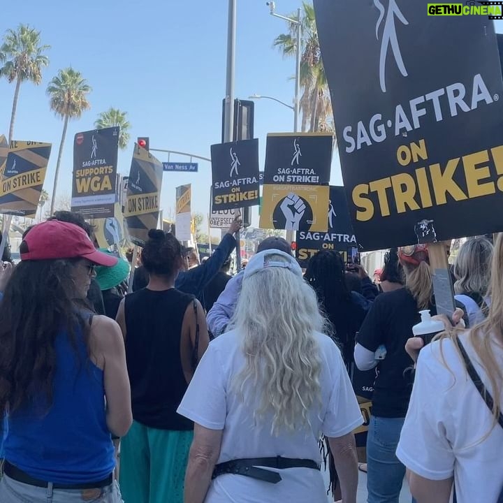 Sierra McCormick - 12.1K Likes - I just love seeing so many people show up to support worker’s rights and take a stand against corporate greed 🥰 and I ~really~ love seeing this extend beyond the entertainment industry with other unions across the country demanding better conditions. Hot take (I guess) but a living wage and sustainability isn’t some huge fucking ask 🤪 #sagaftrastrong #unionstrong