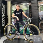 Sigi Wimala Instagram – Goes like hell, Rides like heaven. 33% improved stiffness-to-weight and 6% smoother. 685 gr frame weight and its Aero!!! #sworkssl8