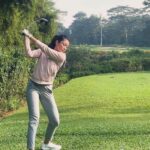 Sigi Wimala Instagram – Tee it high, let it fly, it’s golfing time! Setiap golf course tuh is a perfect place for healing, that’s why i enjoy playing golf.
Teriknya matahari is not a big problem buat aku, karena aku pake jacket UV Protection dari @uniqloindonesia yang bisa melindungi kulit aku dari sinar UV sampai 90%!!!

Enjoy your healing time under the sun with UNIQLO UV Protection ☀️ 
Check out the collection NOW at UNIQLO stores / UNIQLO.com

#UniqloUVProtection #UVProtectionWear #MySunshineRoutine