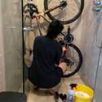 Sigi Wimala Instagram – Anak anak udah gede jadi ga perlu dimandiin. Skrg mandiin sepeda aja deh.