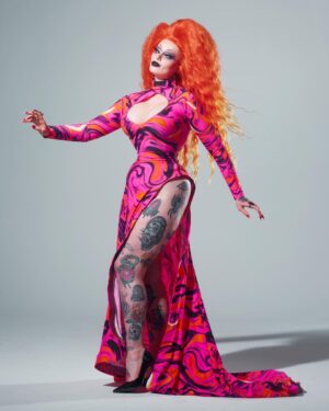 Sigourney Beaver Instagram - ❤️‍🔥❤️‍🔥❤️‍🔥swirled and twirled❤️‍🔥❤️‍🔥❤️‍🔥

❤️‍🔥photo by @ericrichardmagnussen 
❤️‍🔥hair by @americapwrs 
❤️‍🔥outfit made by me🤓