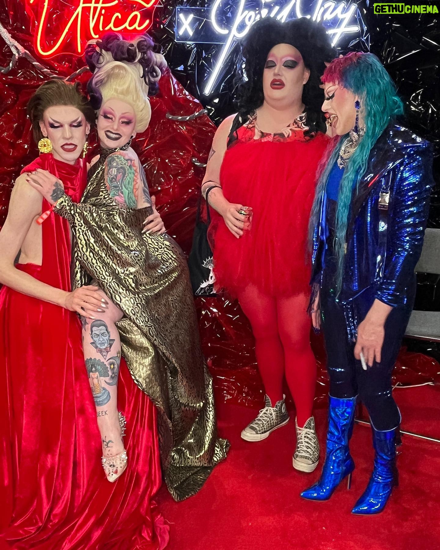Sigourney Beaver - 14.1K Likes - 👹👹Caught some cutie pics with all these cool kids at @rupaulsdragcon 👹👹