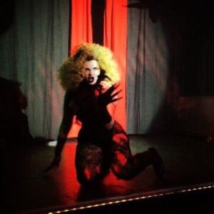 Sigourney Beaver Instagram - 💚✨💚DES MOINES💚✨💚

💚✨💚Plz enjoy these low quality android photos that make me audibly cringe of Baby Beaver. Before I was able to do drag, I began taking the stage as a burlesque artist! This Saturday I’ll be having a full circle moment as I make my return to Des Moines for @leolaflash Feminine Wiles Burlesque Revue at the Stoner Theatre!! To all of my friends in Des Moines please come out and see the difference that 9 years and a nice wig can make💚✨💚

💚tickets available at https://my.desmoinesperformingarts.org/0/8037 💚