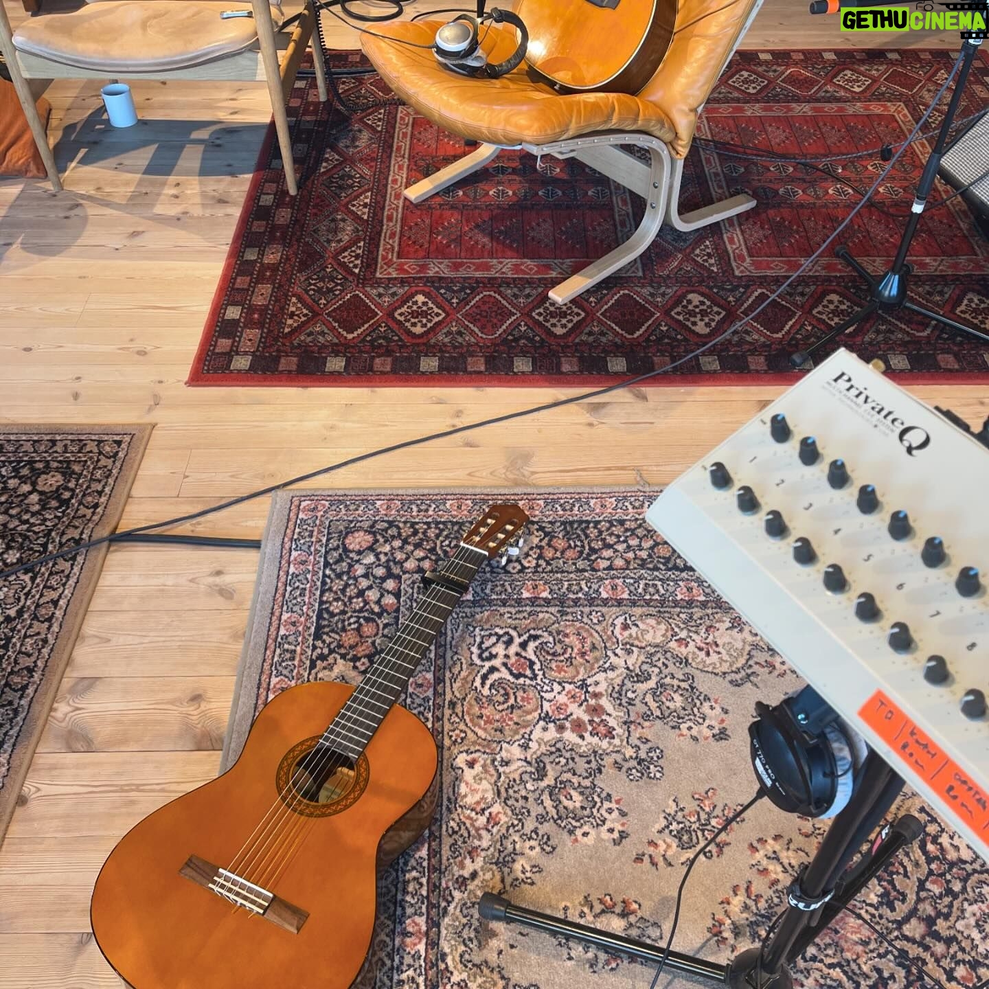 Sigrid Instagram - went back home to @oceansoundrecordings (s/o to the basement in Mølla🥲)