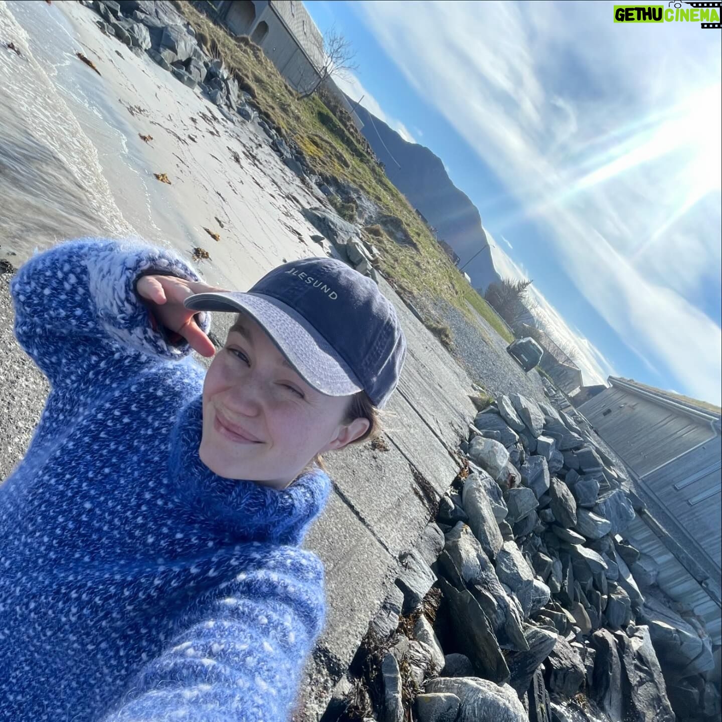 Sigrid Instagram - went back home to @oceansoundrecordings (s/o to the basement in Mølla🥲)