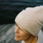 Sigrid Bonde Tusvik Instagram – ad 40% – ikke på meg, men på lue og skjerf! Du finner det hos @aix_studio