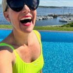 Sigrid Bonde Tusvik Instagram - Reklame: Idag lanserer vi @aix_studio sin SS24! 🩱🩳Vi er superstolte av våre nye modeller «Ellie» «Bettan» og lanserer nye farger i «Else» og «Sigrid» er tilbake i årets sommerfarge ❤️ klikk deg inn på vår nettbutikk eller gå innom disse butikkene og prøv @caosstorkaia @vestkantbadet @dianassalonger @sommerogvinter_fornebus @ruudmoirana @carmen.sandefjord @vasstulan1100 @lulujentene I kveld kjører jeg live shopping her på Instagram for å vise dere våre nydelige badedrakter laget av resirkulerte materialer 🐳🪸🐠
