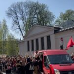 Sigrid Bonde Tusvik Instagram - Opp alle jordens bundne treller og alle andre folk. For en vakker 1. mai #freepalestine🇵🇸 #freeukraine🇺🇦 #lifewomenfreedom